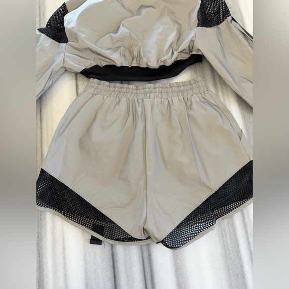 Reflective Silver Shorts & Cropped Jacket Set S - Picture 12 of 13